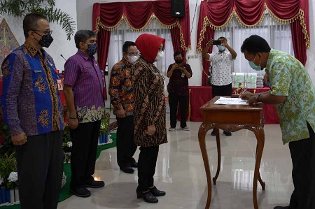 Serah Terima Sertifikat Tanah Aset Milik Pemerintah Kabupaten Grobogan